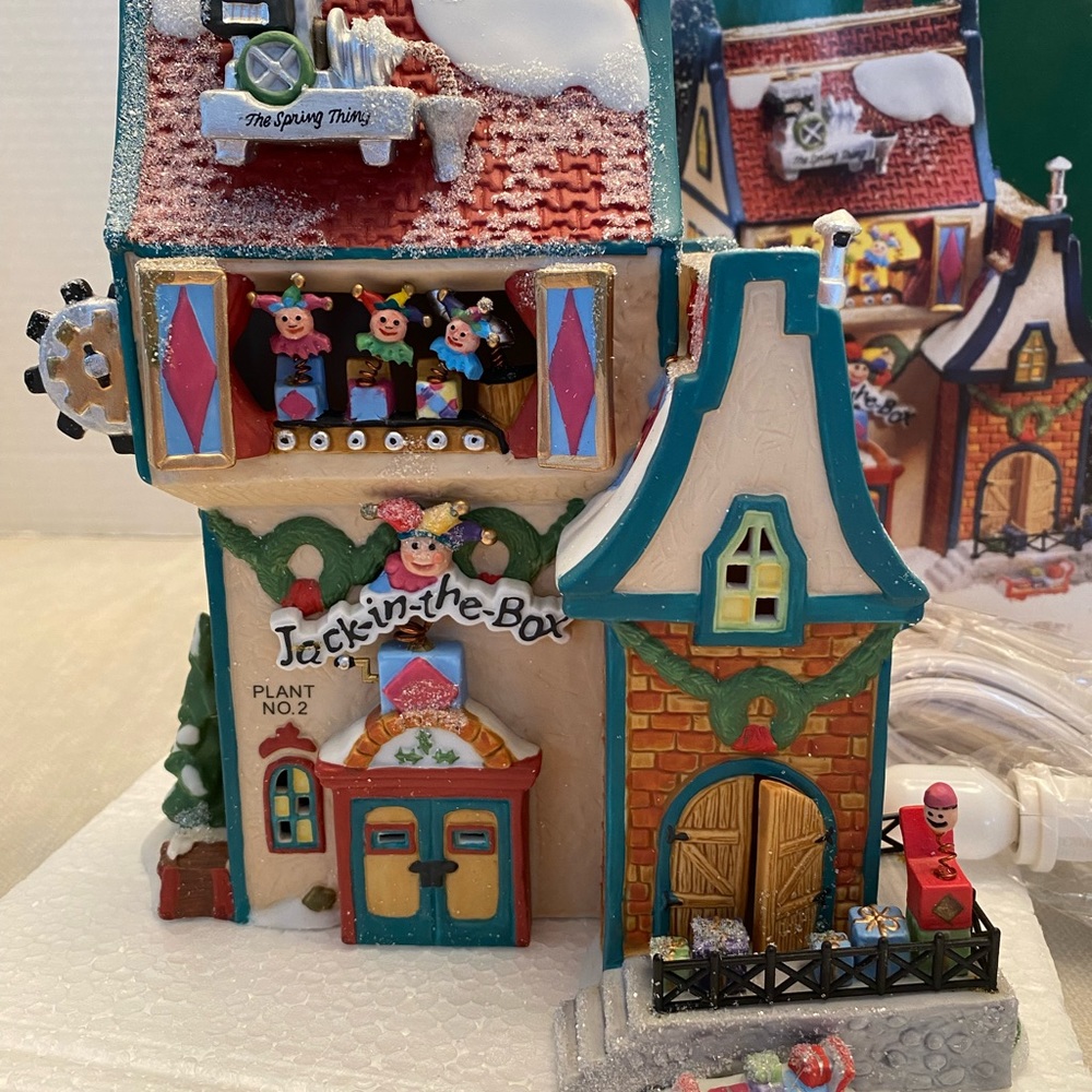 Dept 56 North Pole Series-  Jack in the Box Plant No.2 - with light(Tested) - Picture 5 of 12